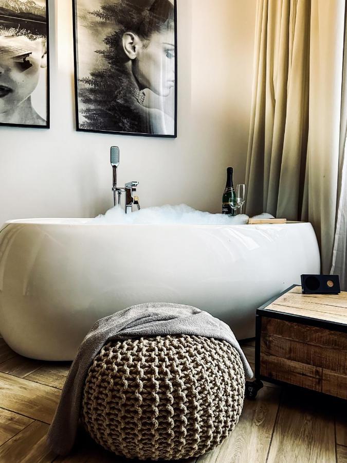 Apartment Premium Jacuzzi For Couples, Old Town Cracovia Esterno foto